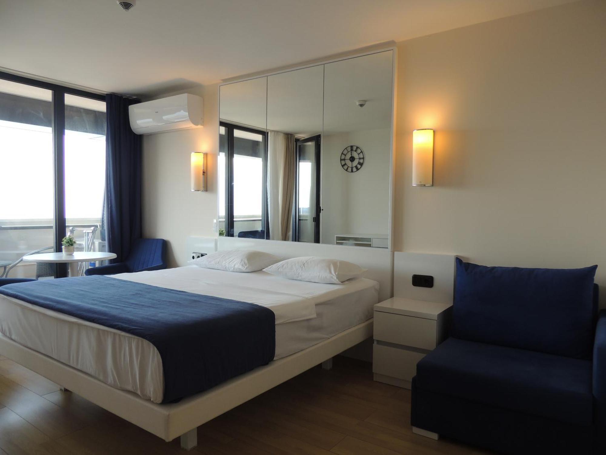 Orbi City Apartments On The Beach Batum Dış mekan fotoğraf