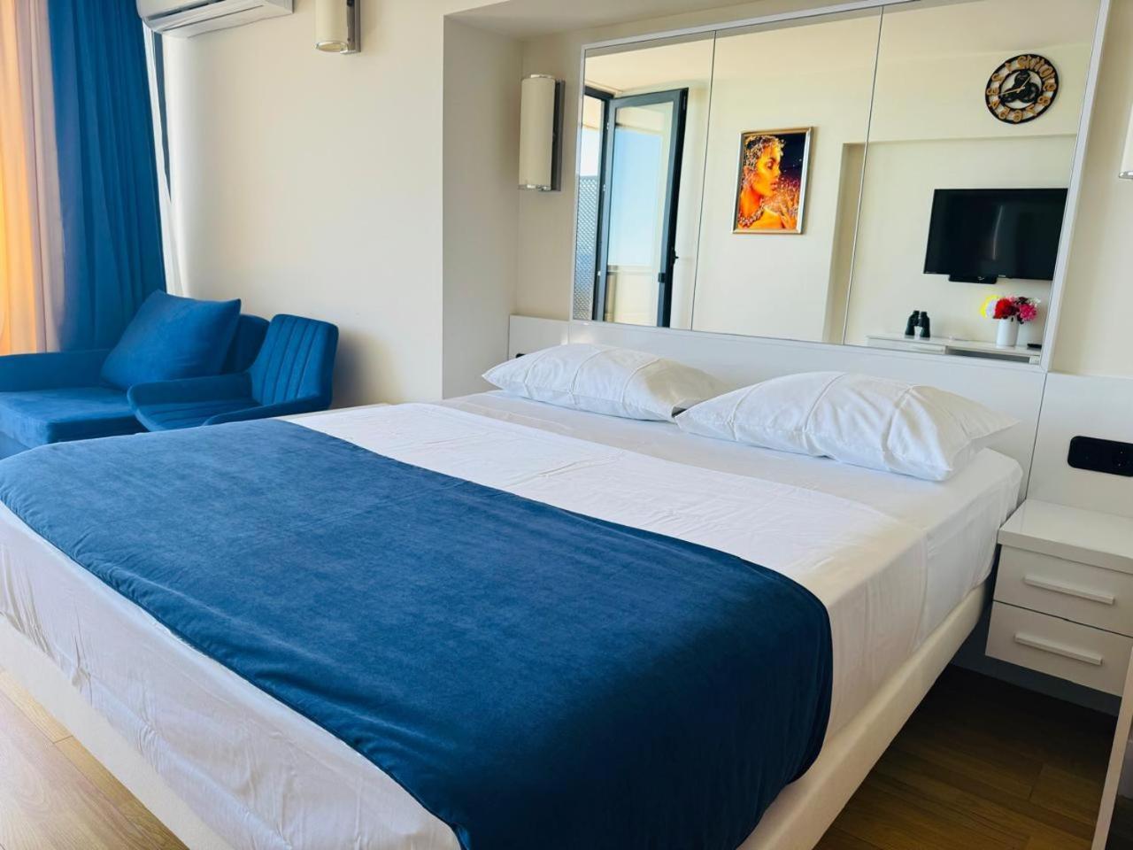 Orbi City Apartments On The Beach Batum Dış mekan fotoğraf